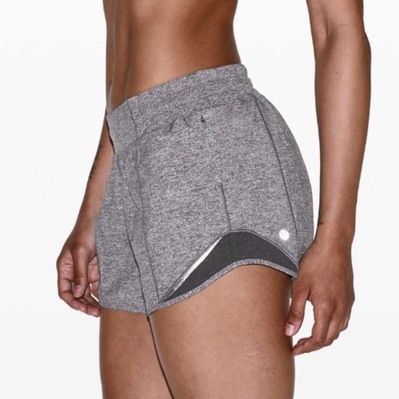 lululemon athletica Pants - Lululemon Hotty Hot Short II *Long 4"